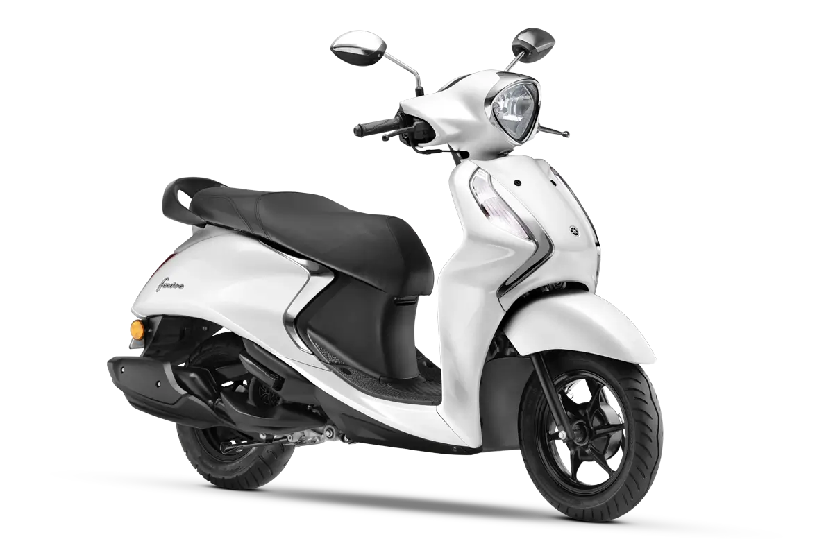 Yamaha Fascino 125 White scooty